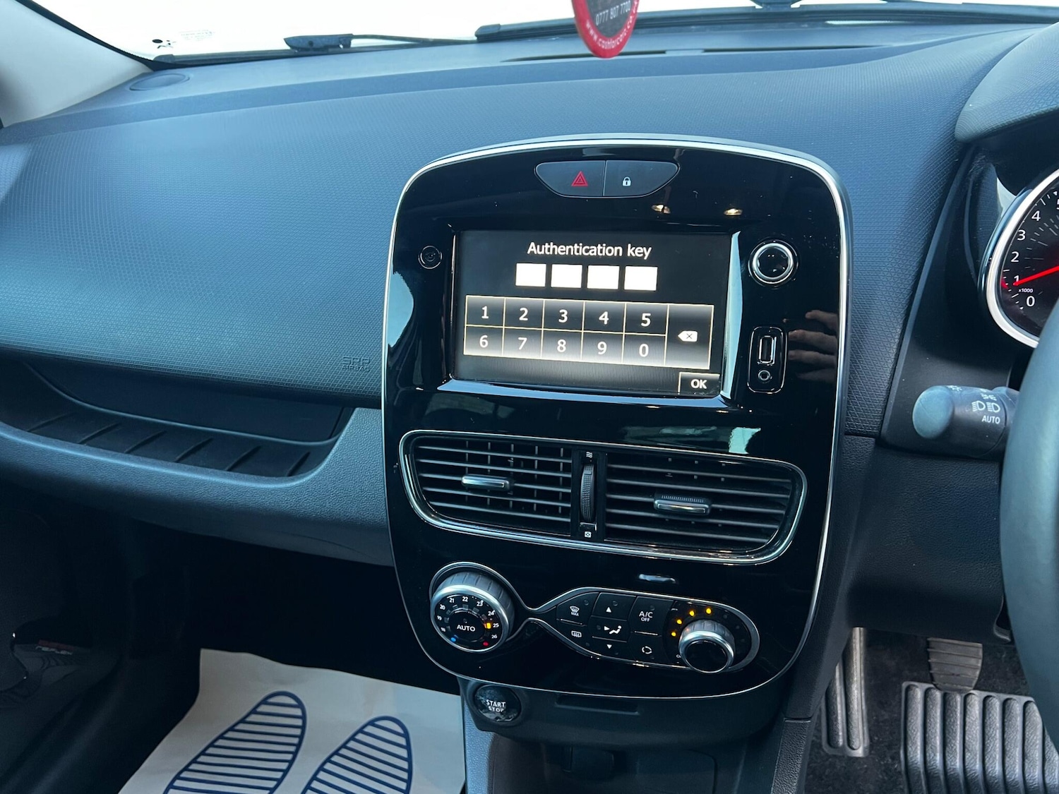 Used Renault Clio 2019 for sale - 77029399: Photo 13