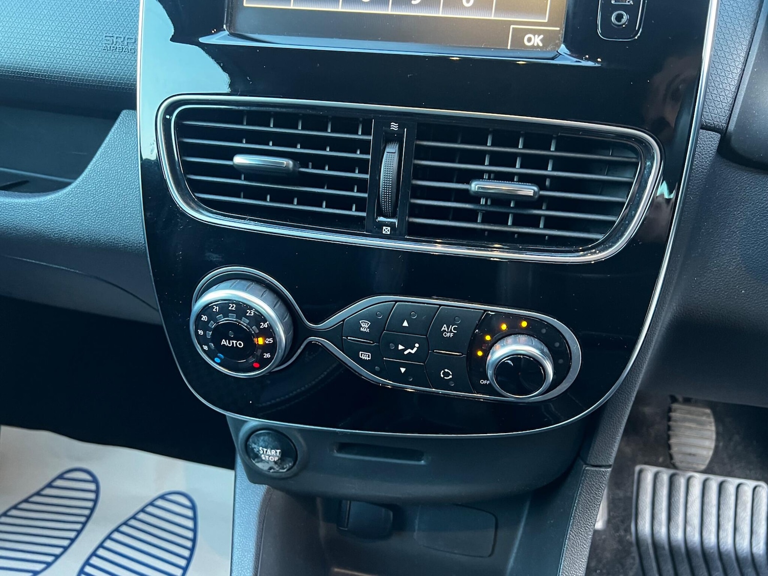 Used Renault Clio 2019 for sale - 77029399: Photo 14