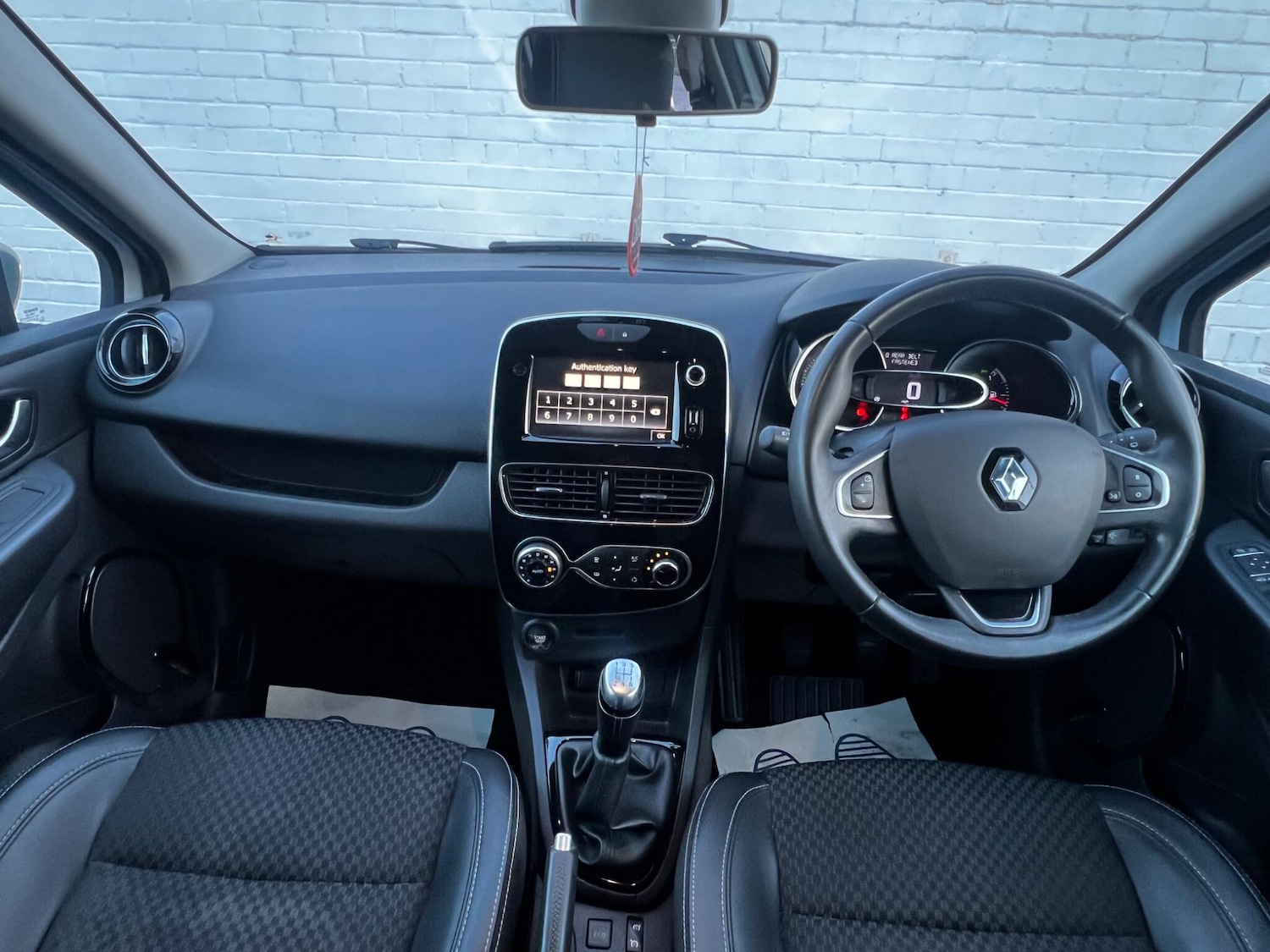 Used Renault Clio 2019 for sale - 77029399: Photo 16