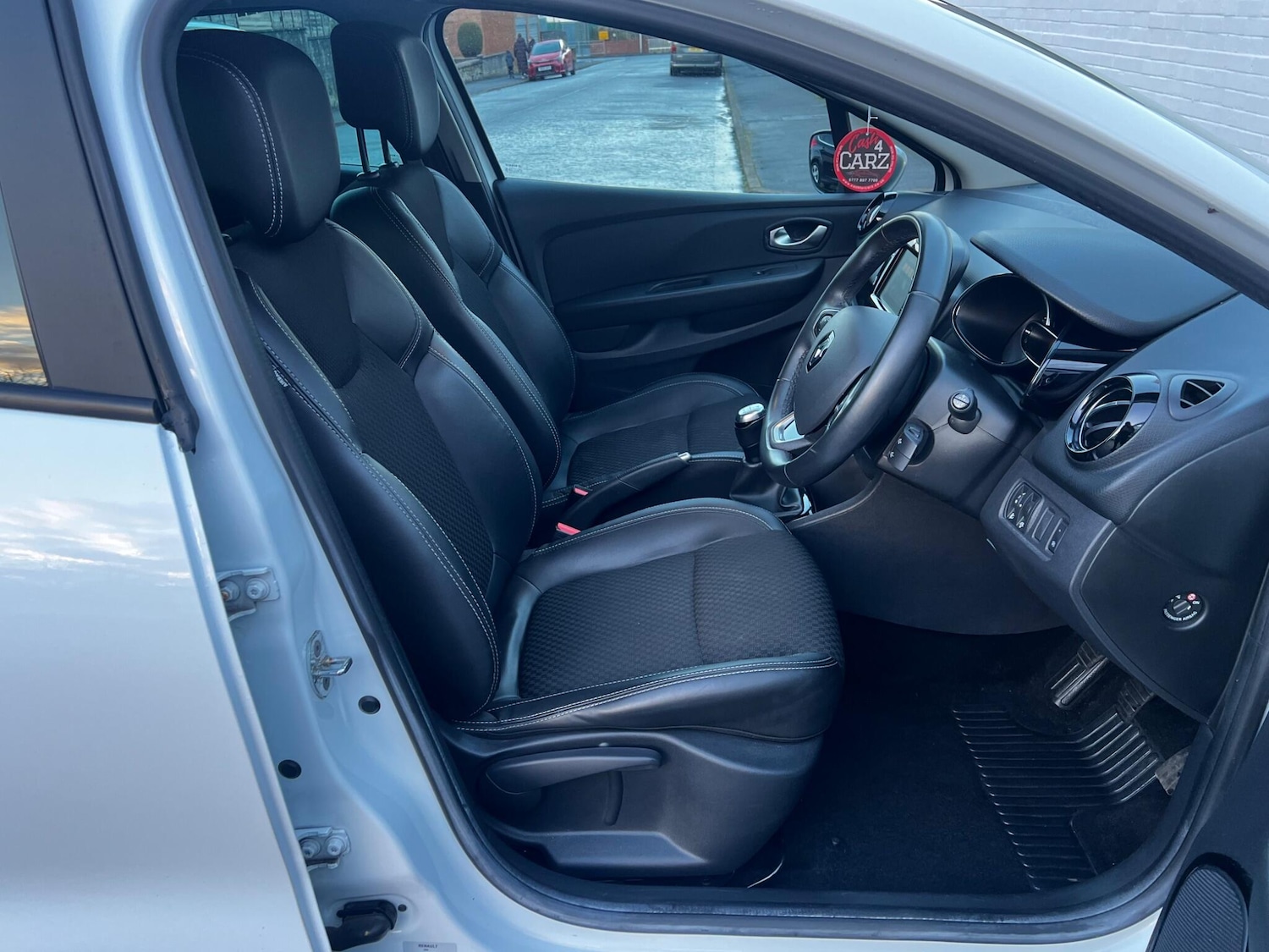 Used Renault Clio 2019 for sale - 77029399: Photo 8