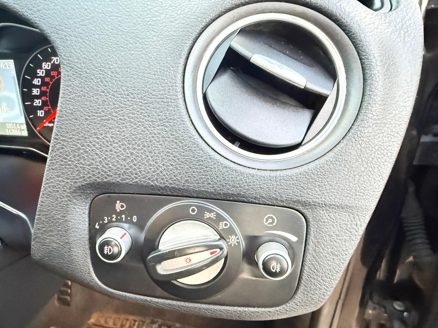 Used Ford Mondeo 2012 for sale - 77377690: Photo 10