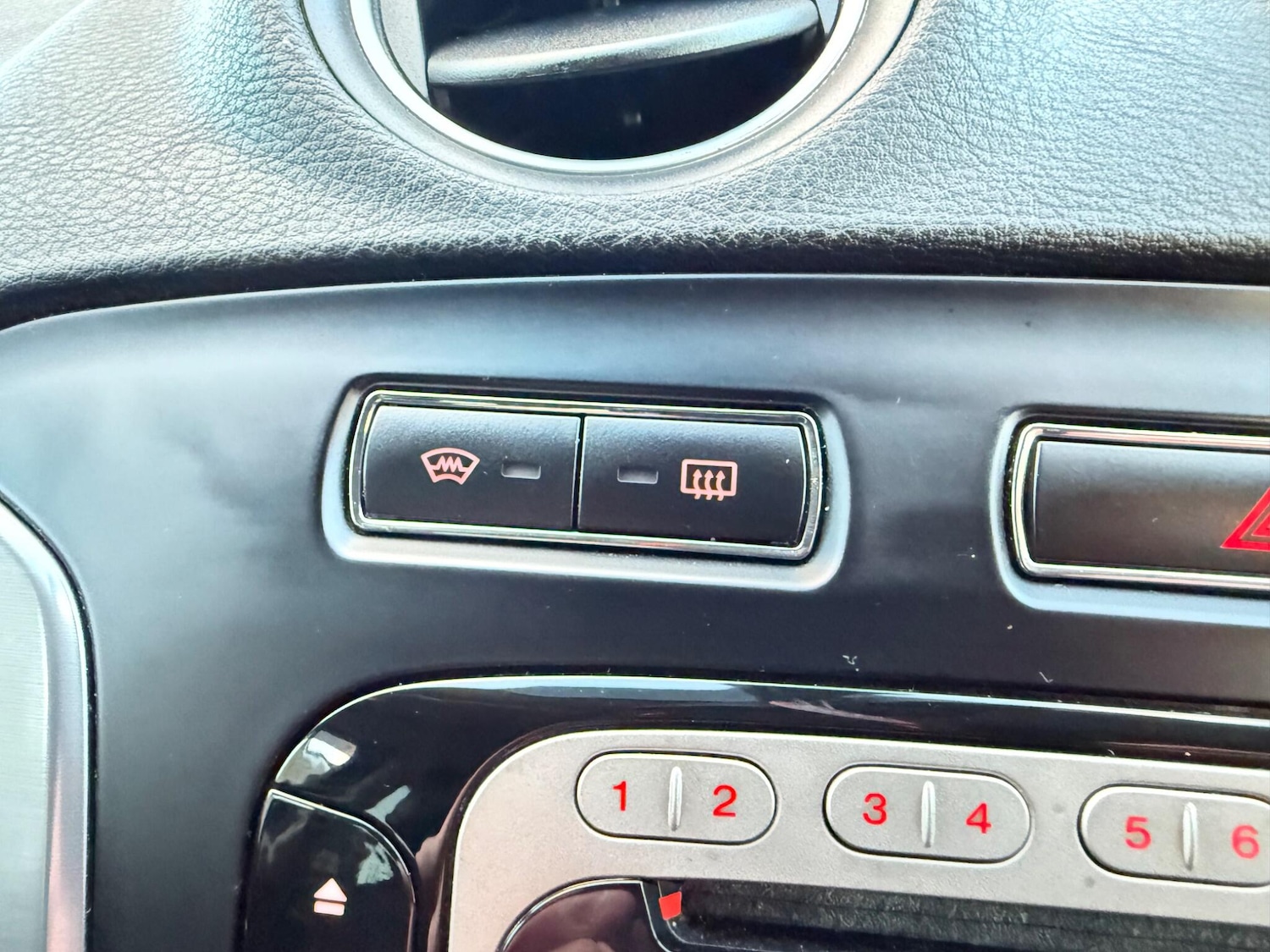 Used Ford Mondeo 2012 for sale - 77377690: Photo 14