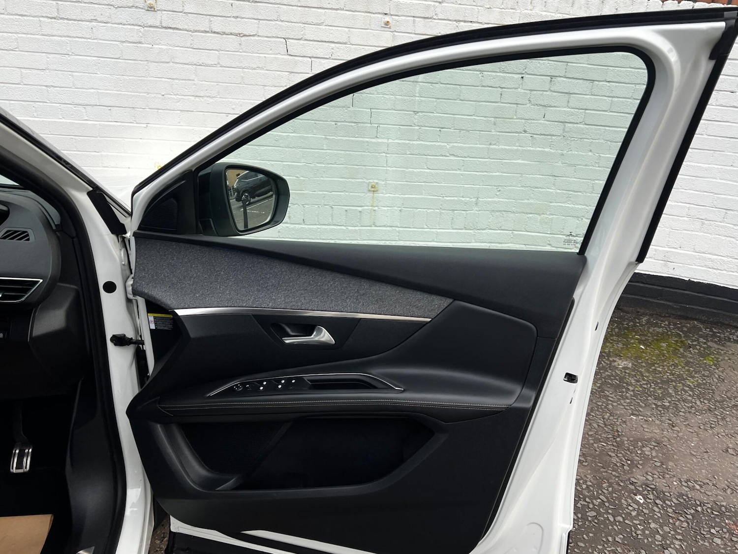 Used Peugeot 3008 2017 for sale - 76865316: Photo 10