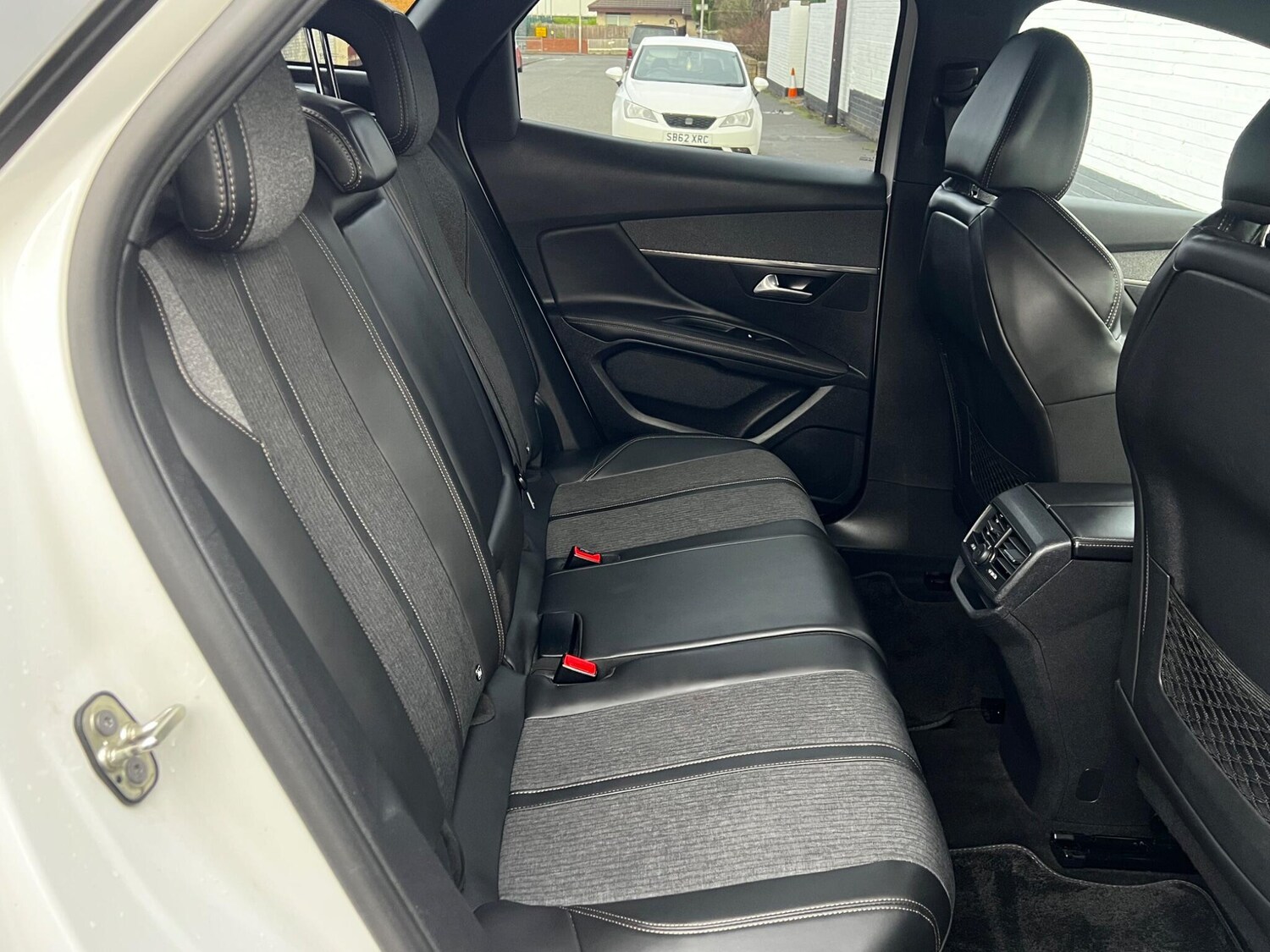 Used Peugeot 3008 2017 for sale - 76865316: Photo 17