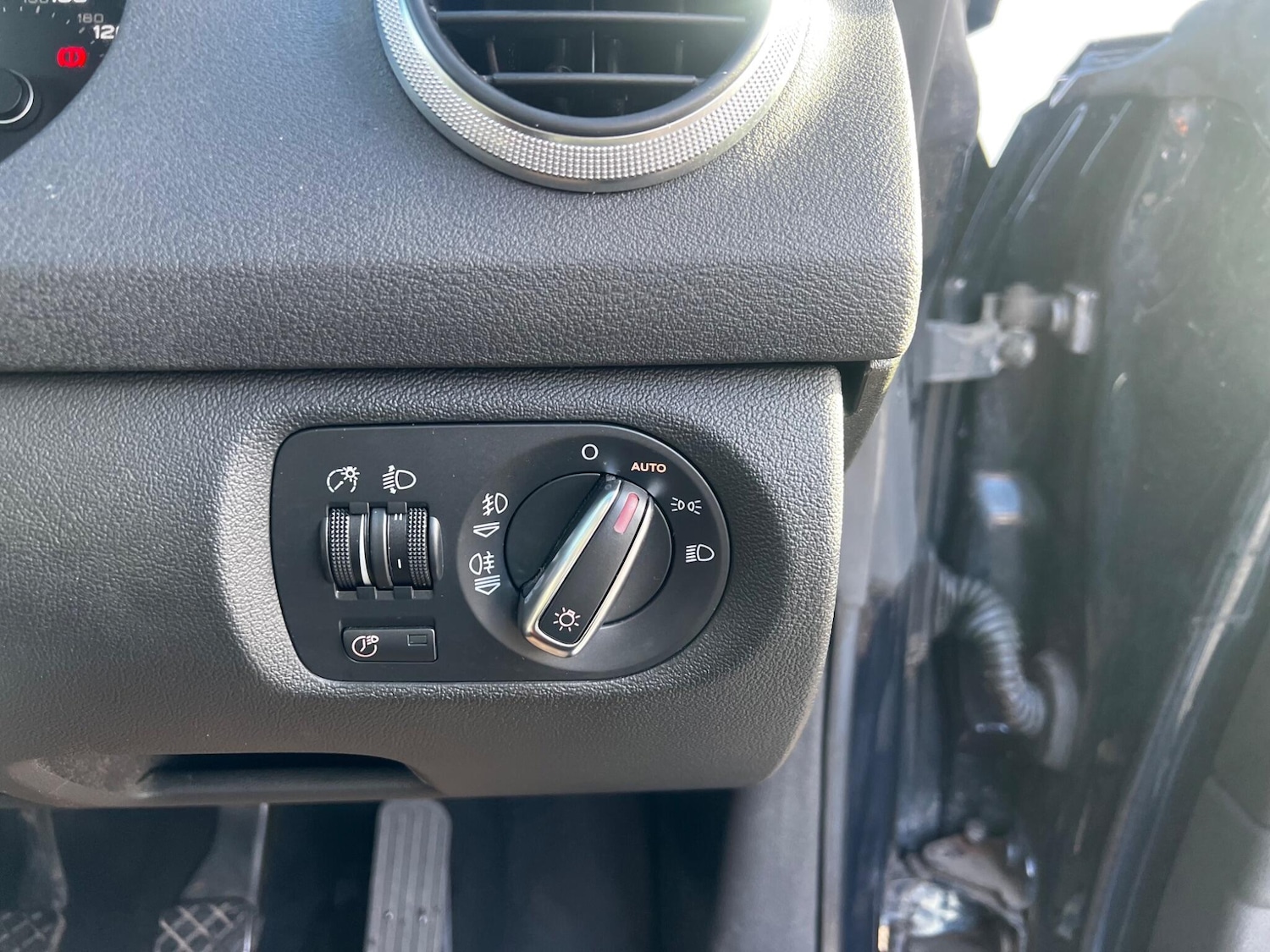 Used Audi A3 2009 for sale - 76472684: Photo 15