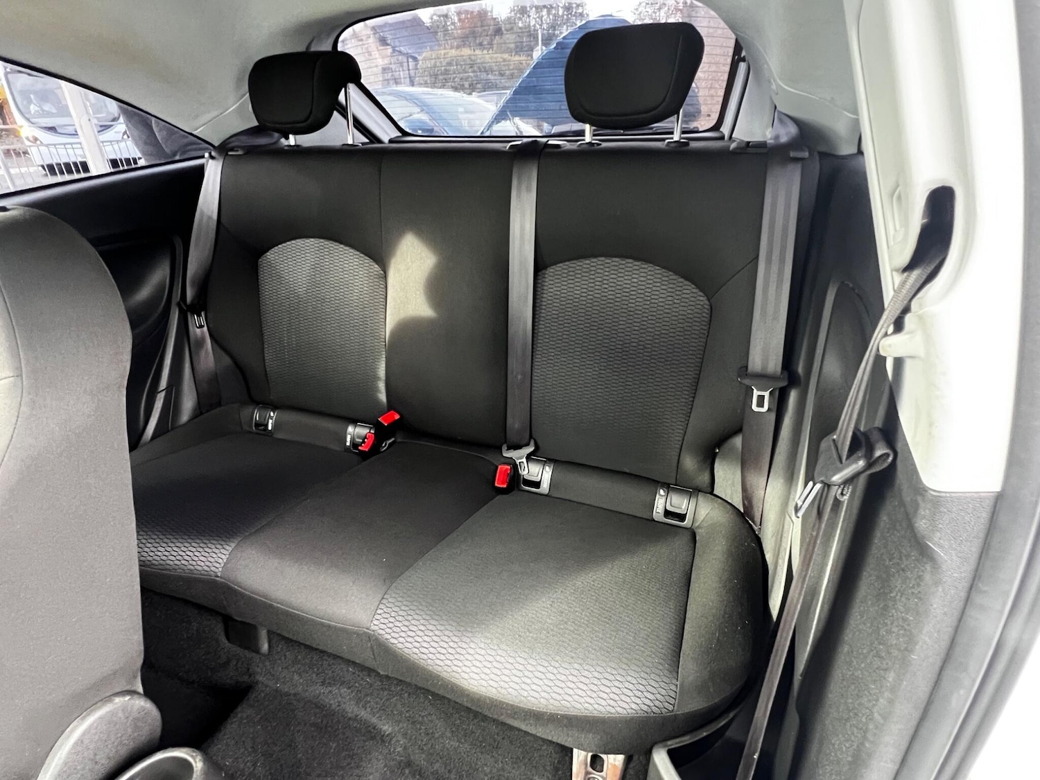 Used Vauxhall Corsa 2017 for sale - 76152960: Photo 21
