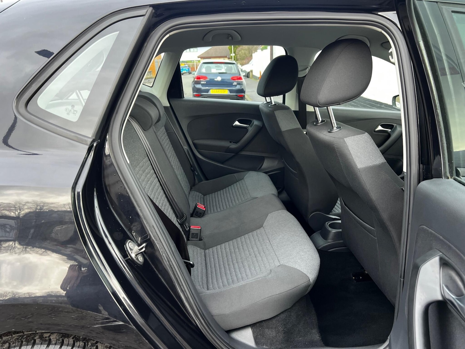 Used Volkswagen Polo 2010 for sale - 77658298: Photo 16