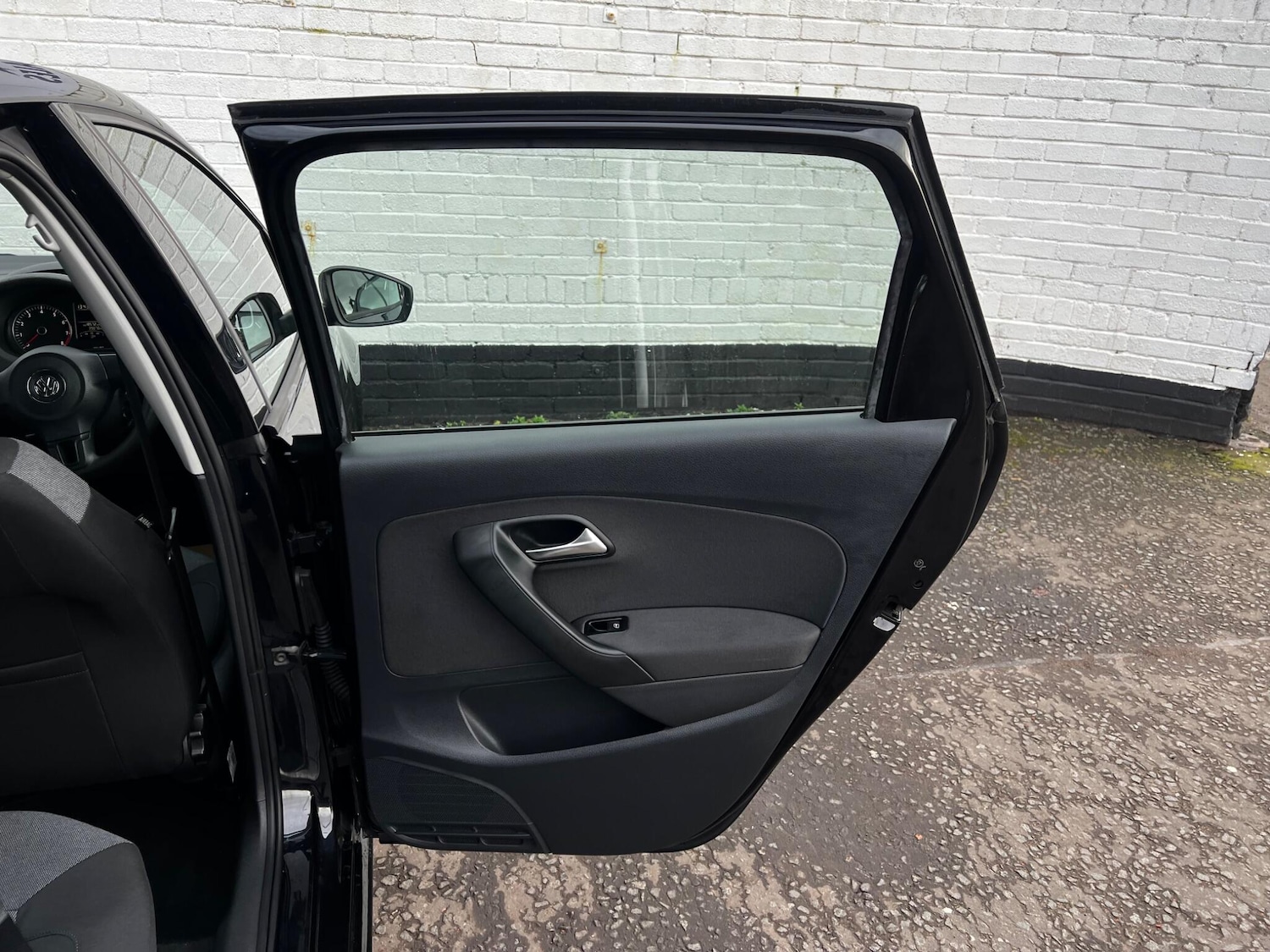 Used Volkswagen Polo 2010 for sale - 77658298: Photo 17