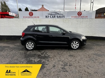 Used Volkswagen Polo 2010 for sale - 77658298: Photo