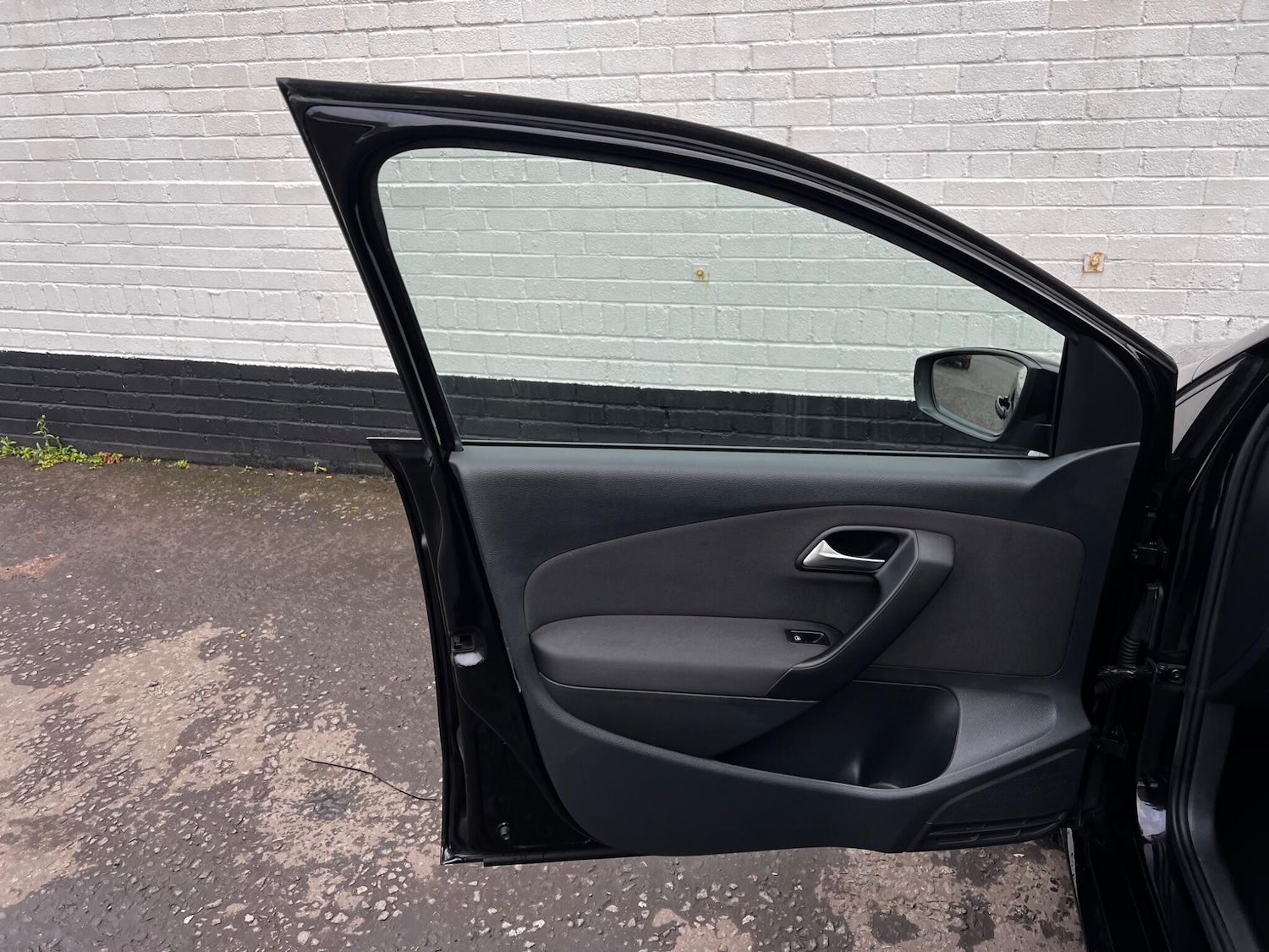 Used Volkswagen Polo 2010 for sale - 77658298: Photo 22