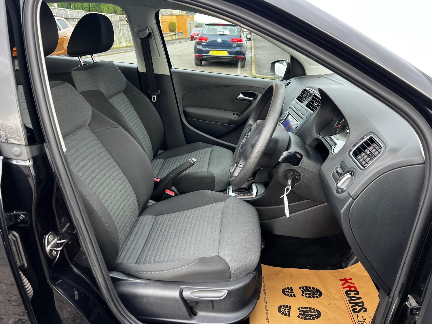 Used Volkswagen Polo 2010 for sale - 77658298: Photo 7