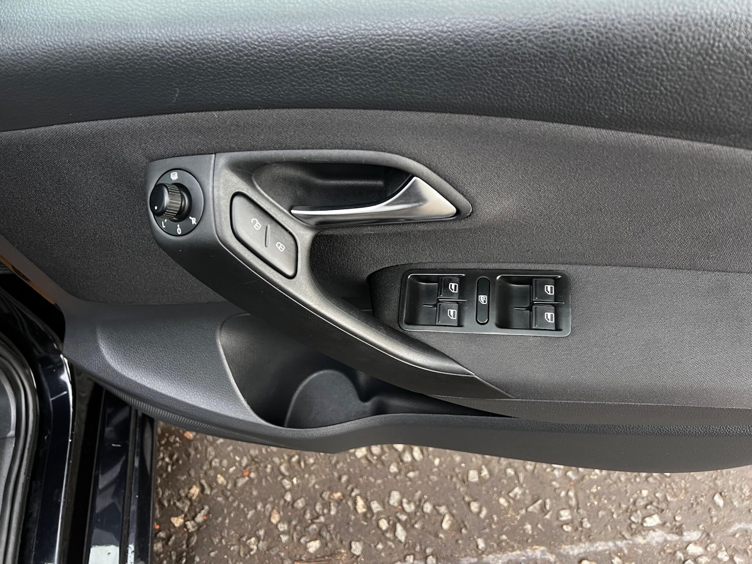 Used Volkswagen Polo 2010 for sale - 77658298: Photo 9