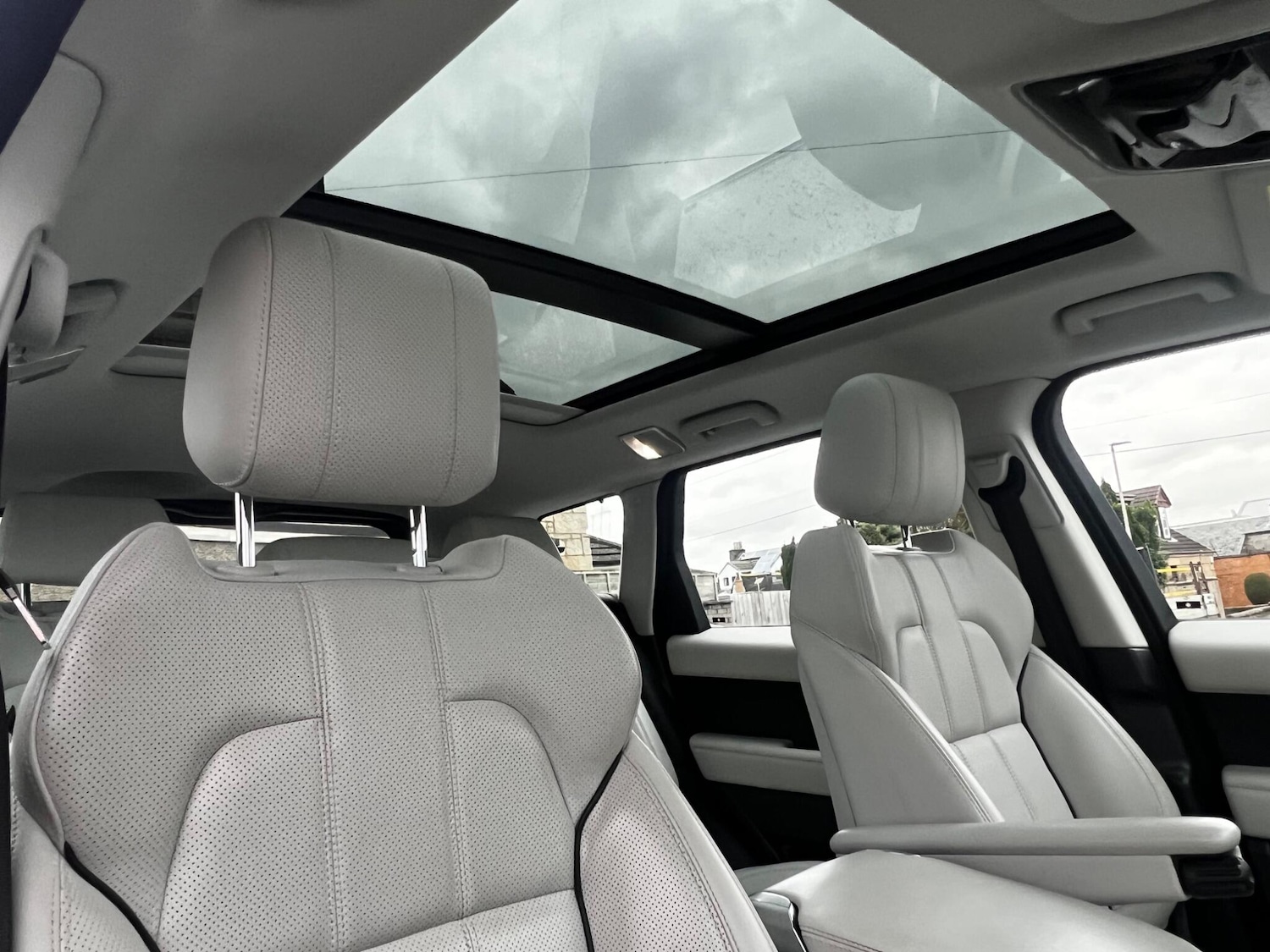 Used Land Rover Range Rover Sport 2017 for sale - 76823683: Photo 10