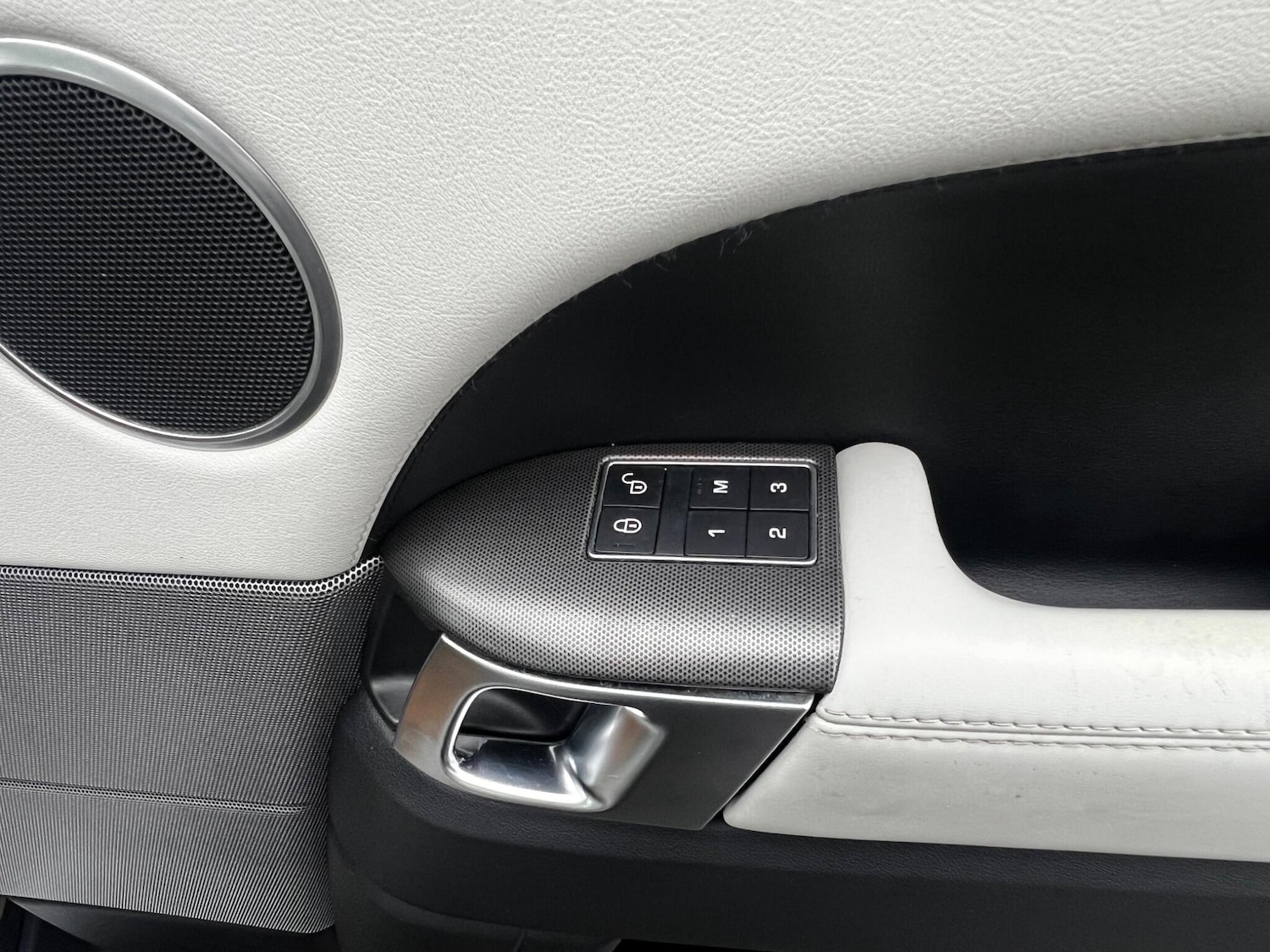 Used Land Rover Range Rover Sport 2017 for sale - 76823683: Photo 16