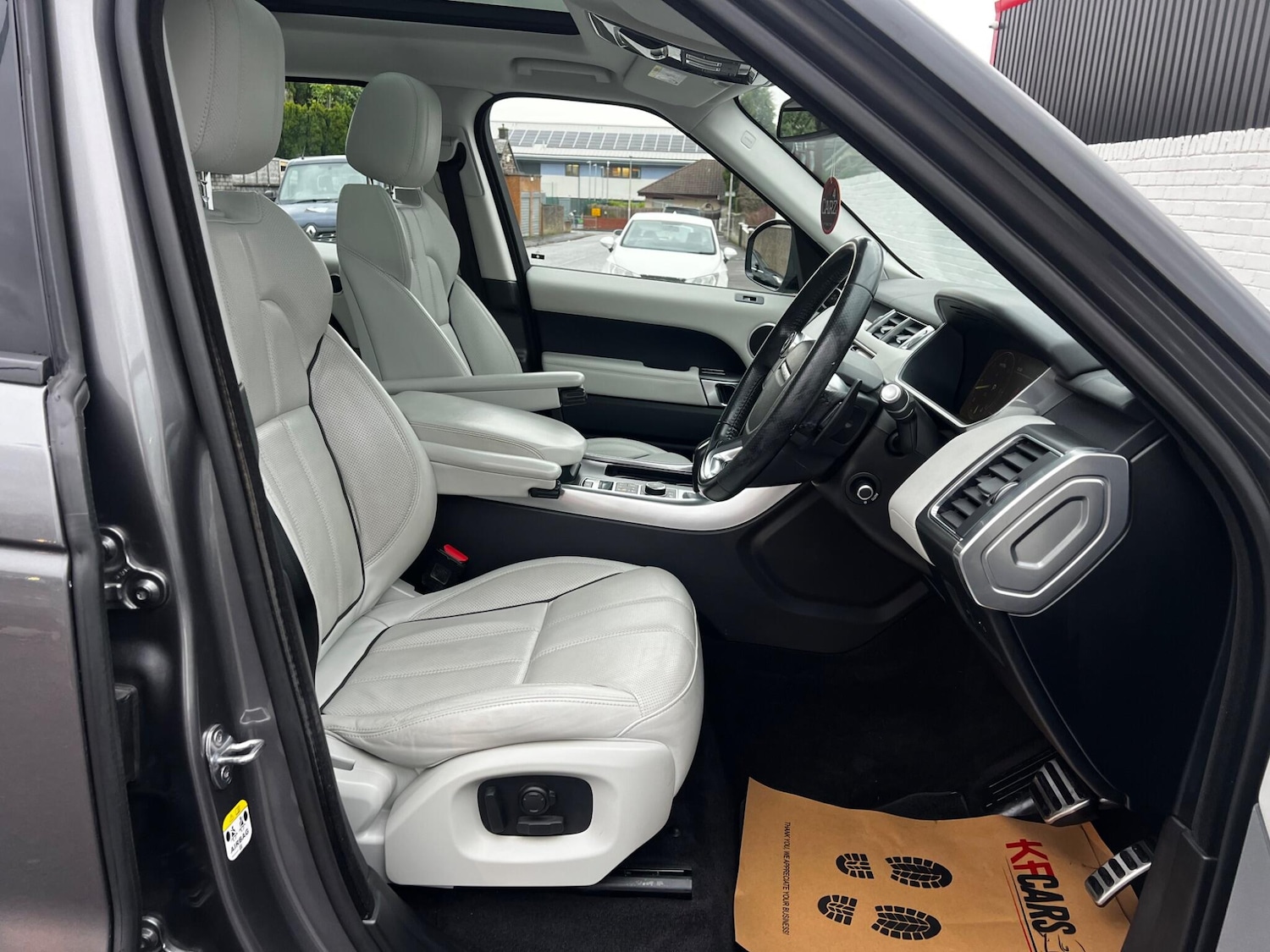 Used Land Rover Range Rover Sport 2017 for sale - 76823683: Photo 9