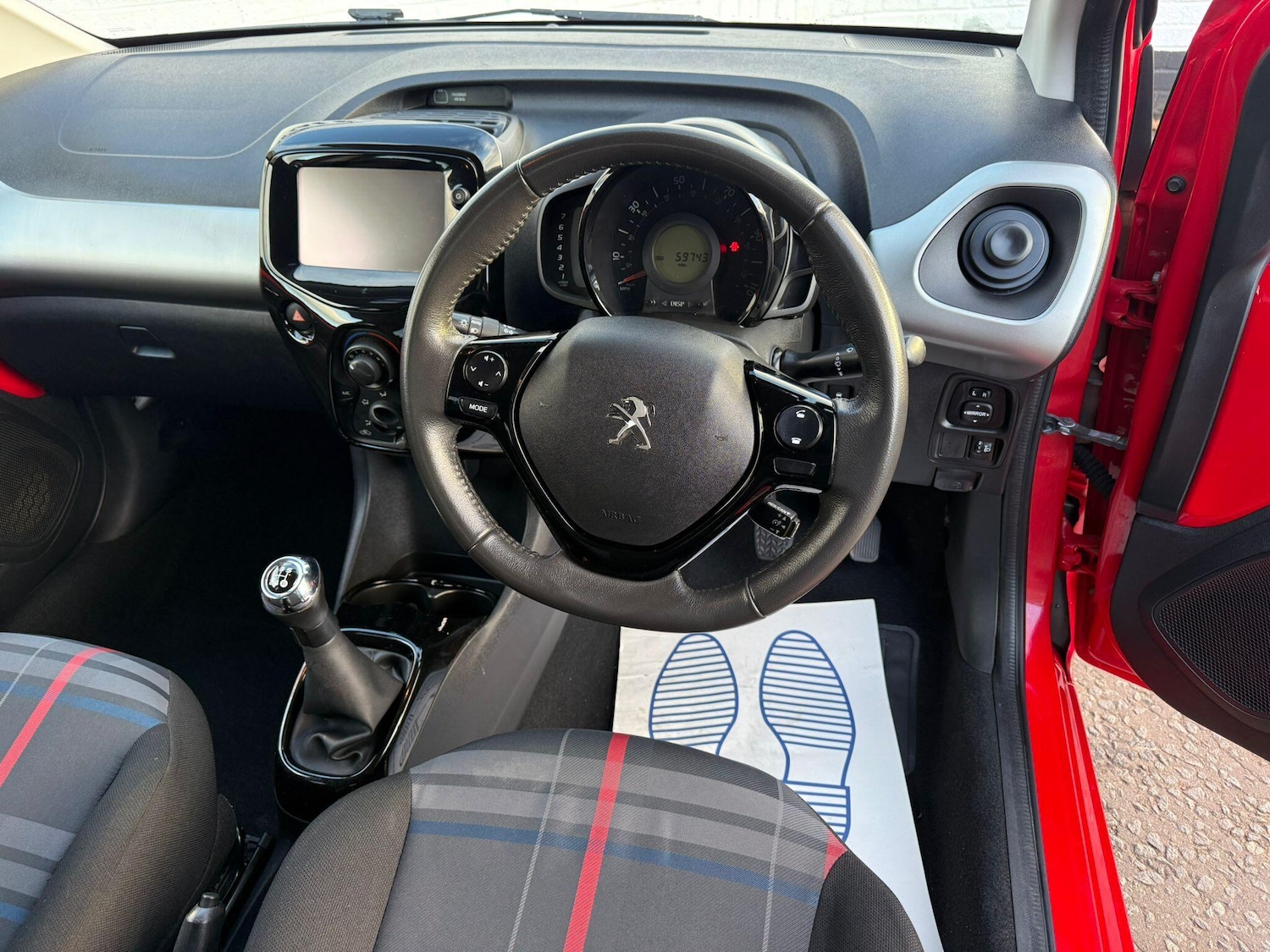 Used Peugeot 108 2015 for sale - 76997183: Photo 22