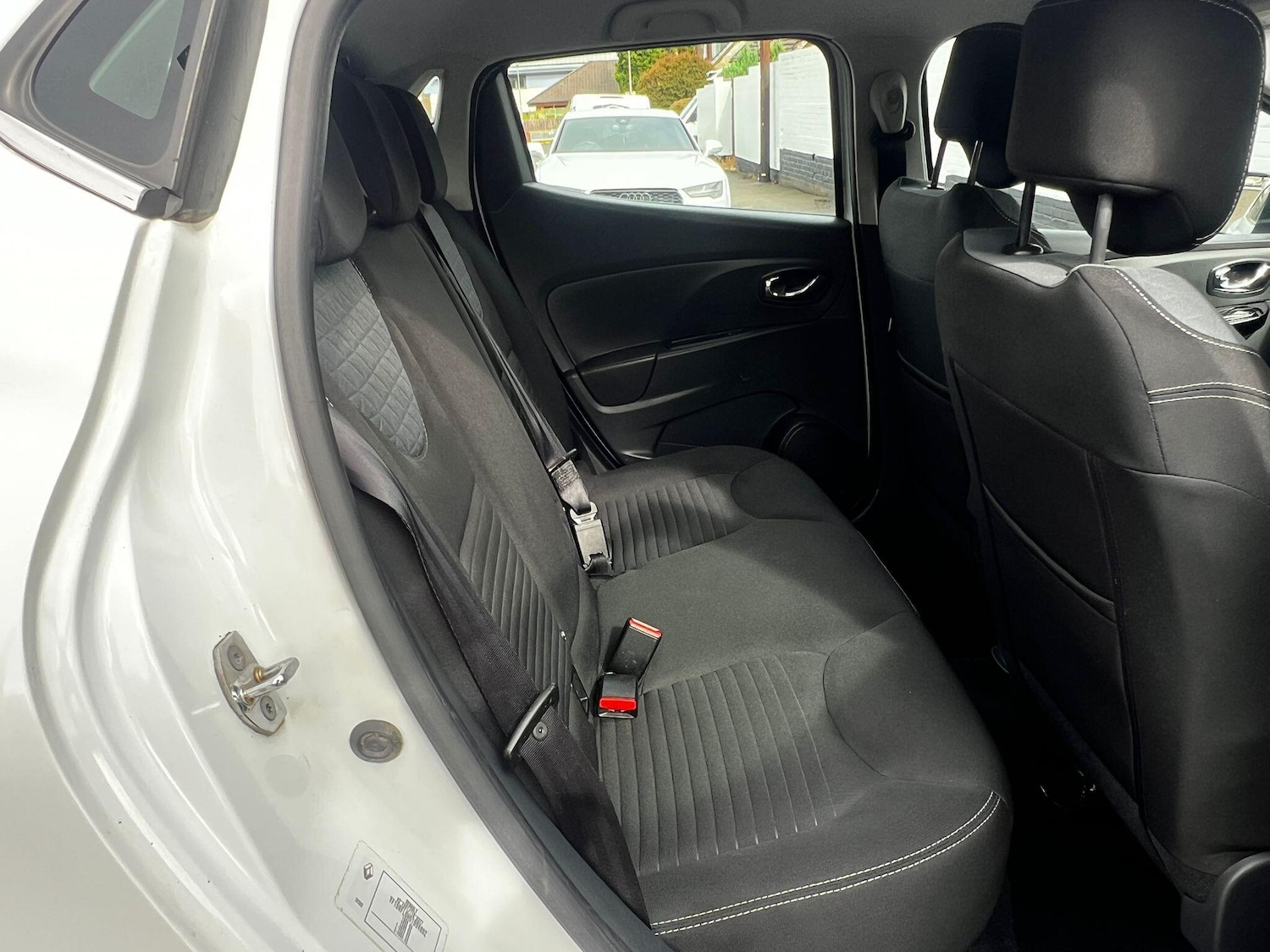 Used Renault Clio 2014 for sale - 75978181: Photo 10