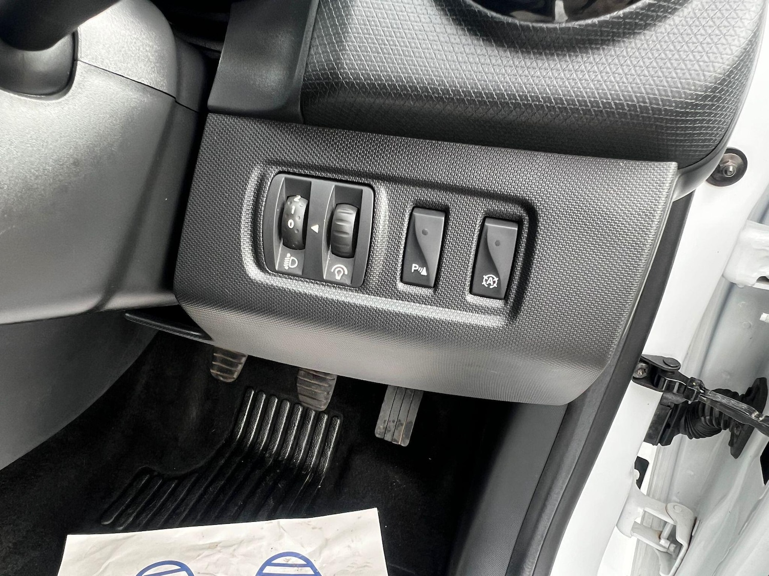 Used Renault Clio 2014 for sale - 75978181: Photo 14