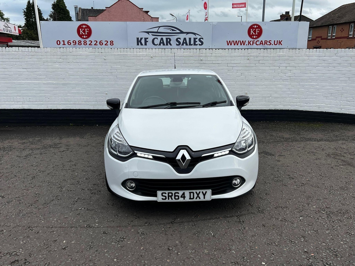 Used Renault Clio 2014 for sale - 75978181: Photo 2