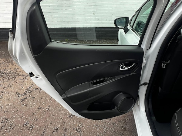 Used Renault Clio 2014 for sale - 75978181: Photo 20