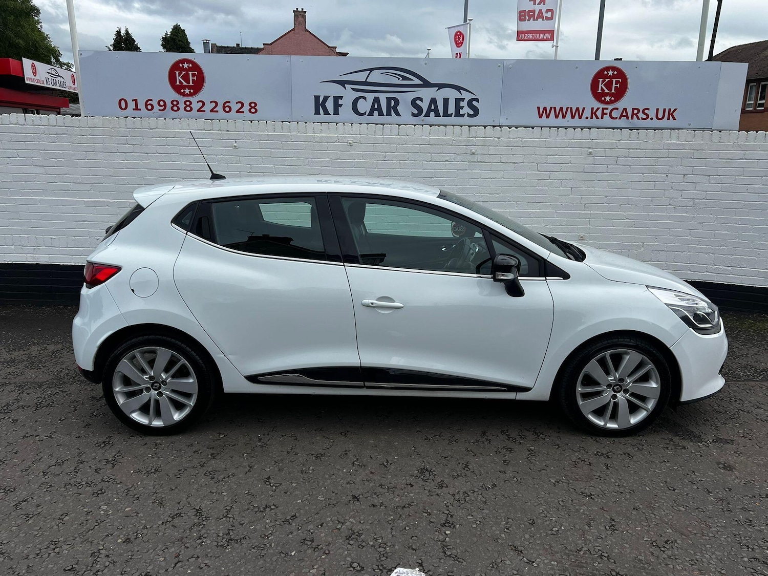 Used Renault Clio 2014 for sale - 75978181: Photo 6