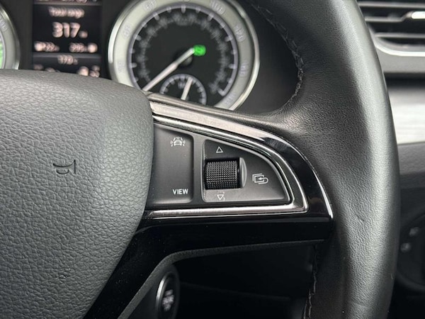 Used Skoda Superb 2020 for sale - 76202185: Photo 16