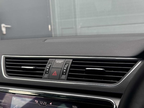 Used Skoda Superb 2020 for sale - 76202185: Photo 24