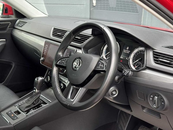 Used Skoda Superb 2020 for sale - 76202185: Photo 37