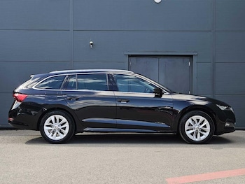 Used Skoda Octavia 2023 for sale - 75705797: Photo
