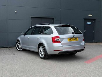 Used Skoda Octavia 2020 for sale - 78556118: Photo