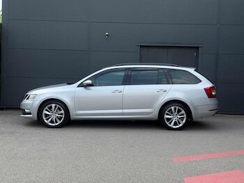 Used Skoda Octavia 2020 for sale - 78556118: Photo