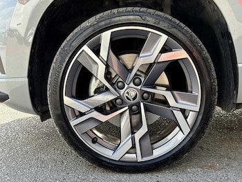 Used Skoda Karoq 2023 for sale - 76131528: Photo