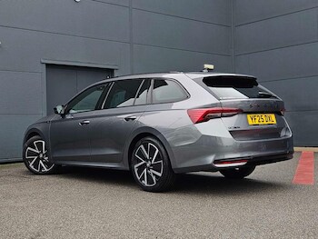 Used Skoda Octavia 2025 for sale - 77186870: Photo