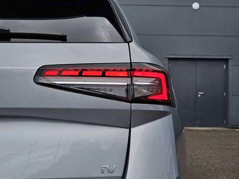 Used Skoda Superb 2024 for sale - 76056140: Photo 11