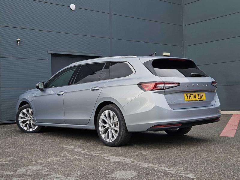 Used Skoda Superb 2024 for sale - 76056140: Photo 3