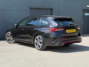 Used Skoda Octavia 2024 for sale - 78556120: Photo
