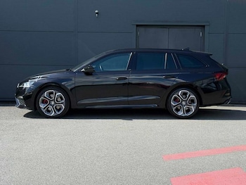 Used Skoda Octavia 2024 for sale - 78556120: Photo