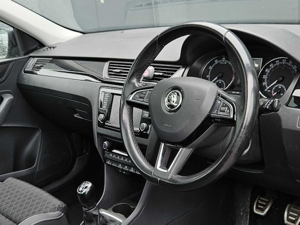 Used Skoda Rapid Spaceback 2017 for sale - 76101830: Photo 2