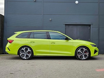 Used Skoda Octavia 2025 for sale - 77545846: Photo