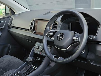 Used Skoda Karoq 2025 for sale - 76758249: Photo