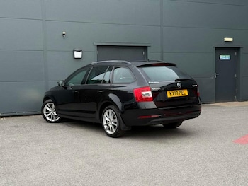 Used Skoda Octavia 2019 for sale - 79004342: Photo