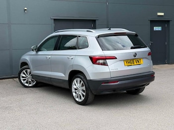 Used Skoda Karoq 2018 for sale - 78240190: Photo