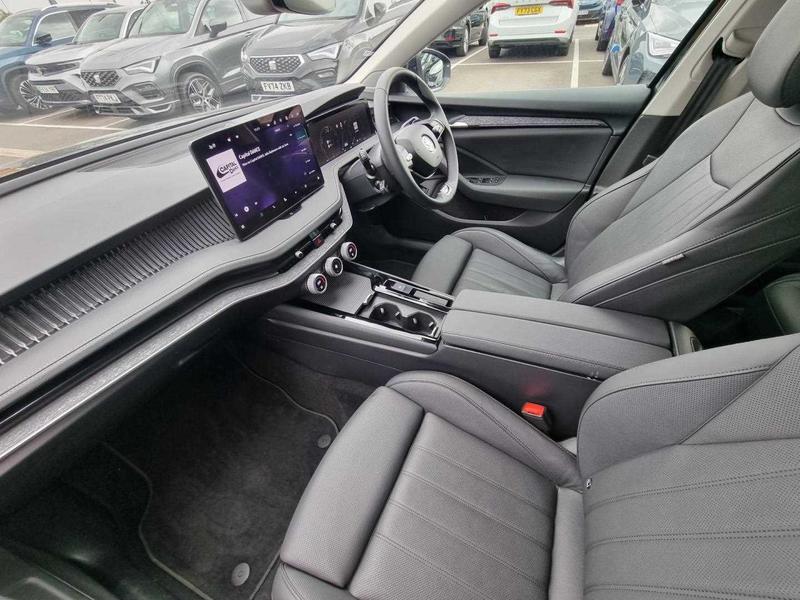 Used Skoda Superb 2024 for sale - 76382095: Photo 2