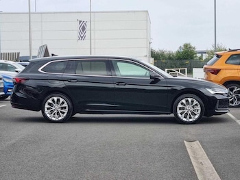 Used Skoda Superb 2024 for sale - 76382095: Photo