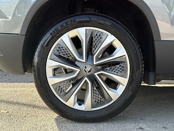 Used Skoda Karoq 2025 for sale - 76056011: Photo