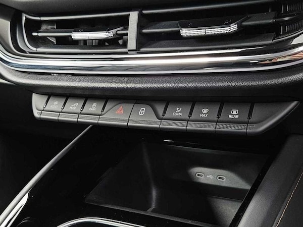 Used Skoda Enyaq 2025 for sale - 75643998: Photo 19
