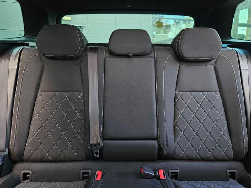 Used Skoda Karoq 2024 for sale - 76758253: Photo 16