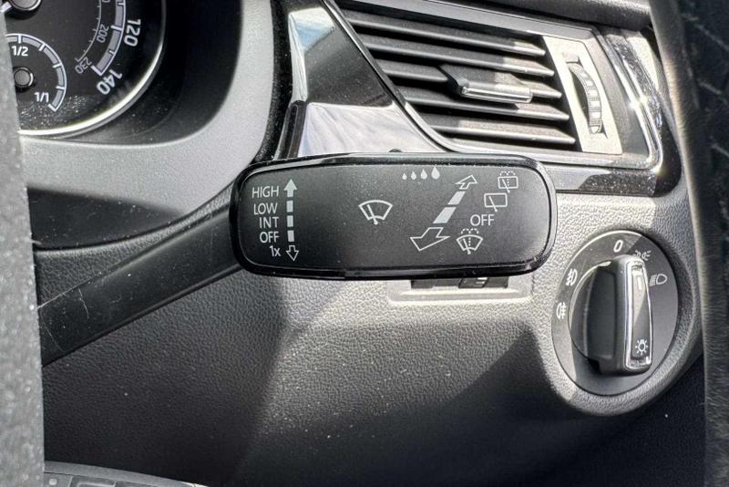 Used Skoda Rapid Spaceback 2018 for sale - 76949009: Photo 24