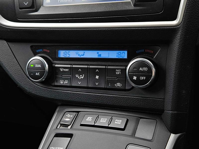 Used Toyota Auris 2014 for sale - 77840817: Photo 24