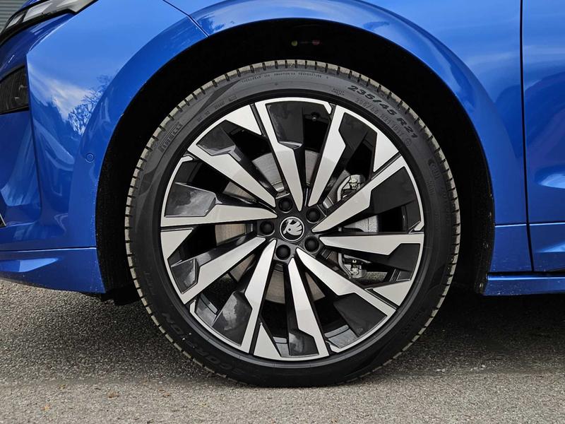 Used Skoda Enyaq 2025 for sale - 76332496: Photo 38